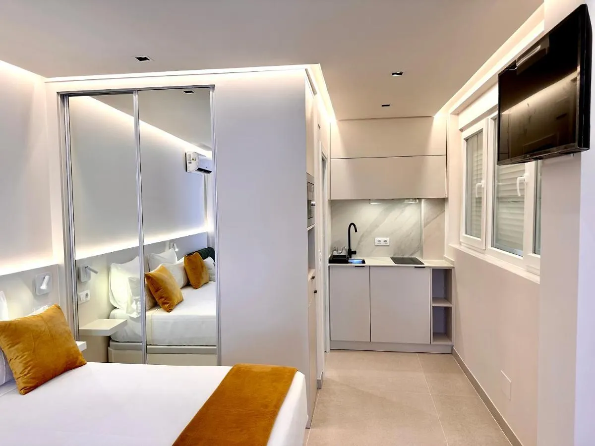 Apartment Suite Ron In Marina 2 People Puerto Deportivo Benalmadena