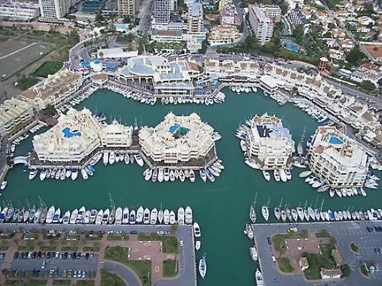 Suite Ron In Marina 2 People Puerto Deportivo 贝纳尔马德纳 0*,  西班牙