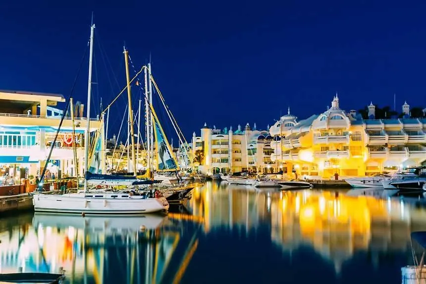 公寓 Suite Ron In Marina 2 People Puerto Deportivo 贝纳尔马德纳 西班牙